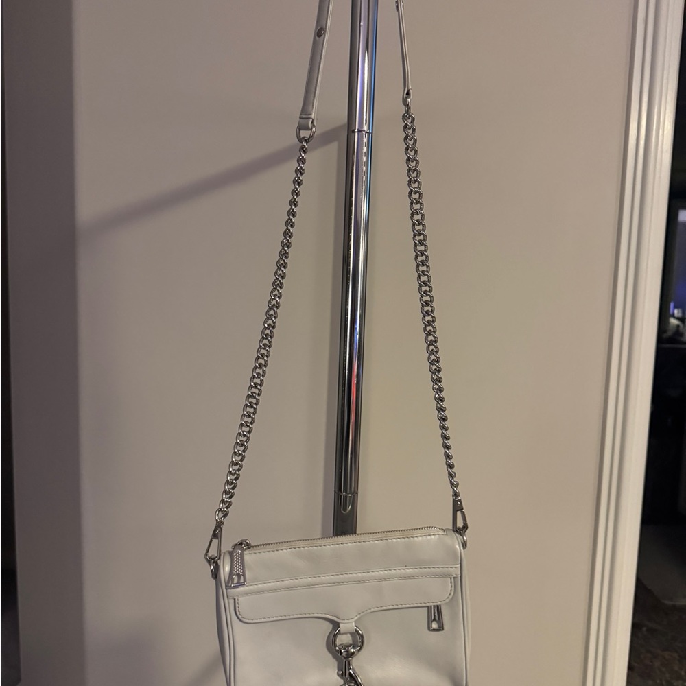 Elegant White Leather Shoulder Bag